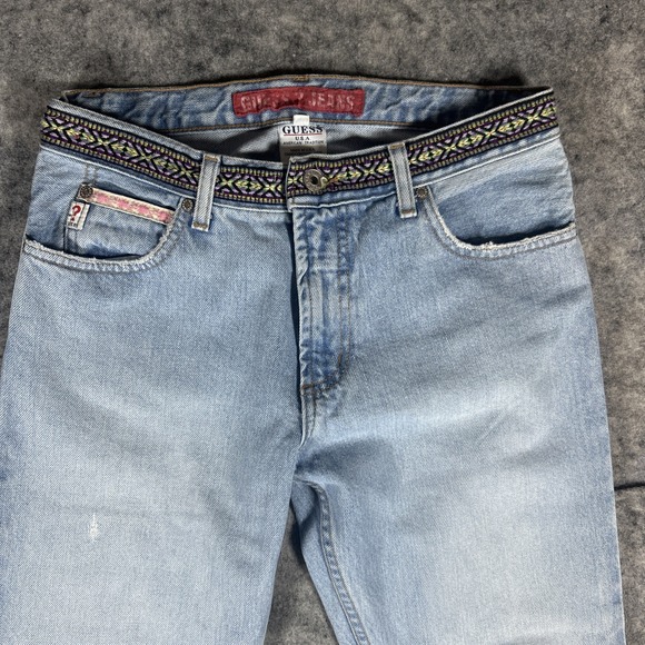 Vintage Guess Women's Sz 28 Embroidered Light Wash Made USA Jean Style#10046 Y2K - Picture 2 of 15